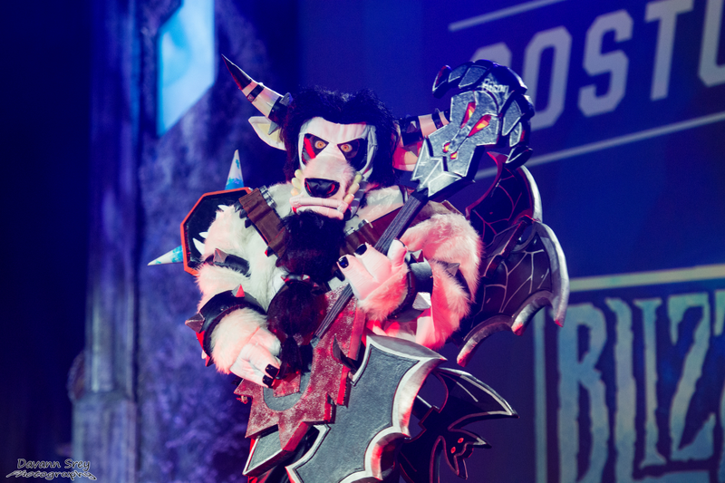 Illustration for article titled The Most Mind-Blowing and Astonishing Cosplay From BlizzCon 2015!